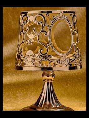 Bath & Body Works Disney Princess Royal Lamp 3-Wick Candle Holder